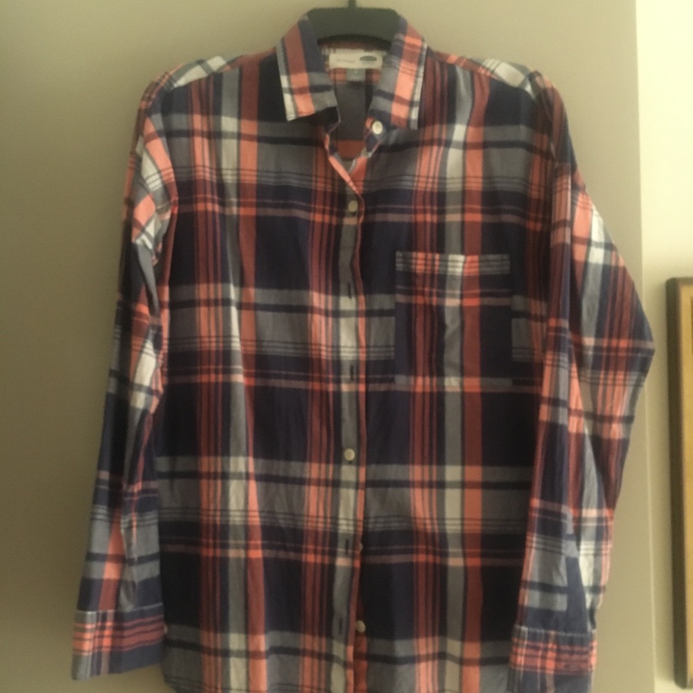 Navy/salmon colored plaid shirt